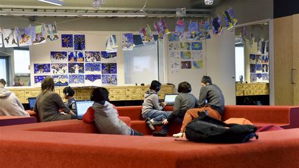 Une salle de classe dans l'école primaire de Kalasatama, à Helsinki (Finlande) le 20 mars 2018 (EMMI KORHONEN / LEHTIKUVA)