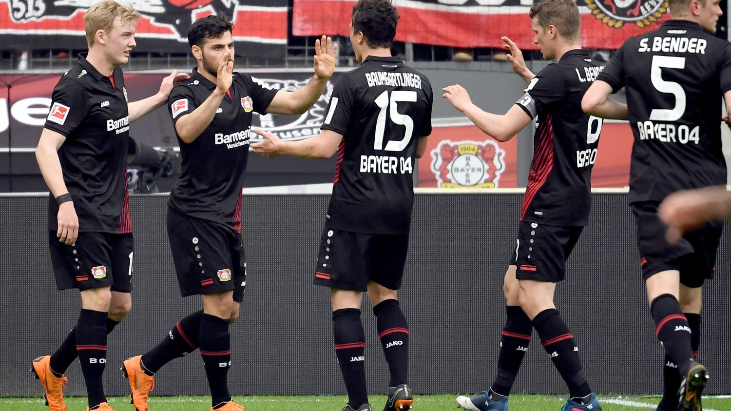 Bundesliga : Leverkusen met la pression sur Schalke et ...