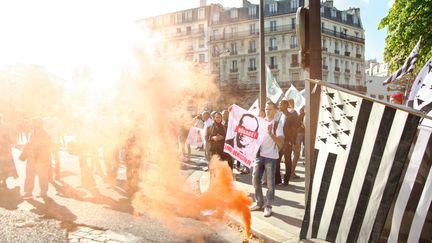 Les manifestants place de la Nation &agrave; Paris le 3 septembre 2015. (CITIZENSIDE/TIMOTH?E COGNARD / AFP)