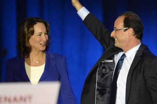 Ségolène Royal faisait la première partie du meeting de François Hollande à Rennes. (DAMIEN MEYER / AFP)