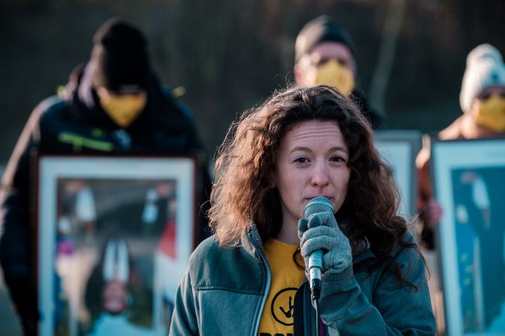 Zoé&nbsp;lors d'une action devant le Parlement européen à Strasbourg (Bas-Rhin), le 19 janvier 2022. (BASILE MESRE-BARJON)