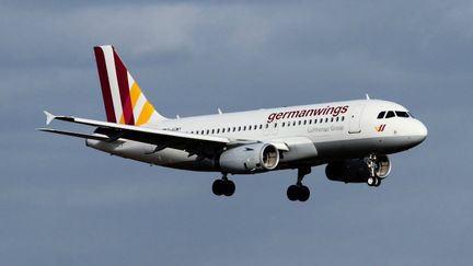 &nbsp; (Plus question de rester seul dans le poste de pilotage © Page Facebook d'Eurowings)