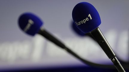 La rédaction d'Europe 1 continue de protester contre "l'emprise" de Bolloré sur la station. (THOMAS SAMSON / AFP)