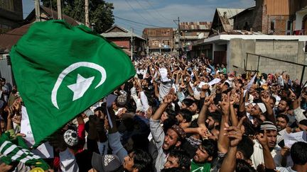 Une&nbsp;manifestation&nbsp;contre la décision du gouvernement indien de mettre fin au statut d'autonomie de la région du Jammu-et-Cachemire, à&nbsp;Srinagar (Inde), le&nbsp;12 août 2019.&nbsp; (DANISH SIDDIQUI / X90172)