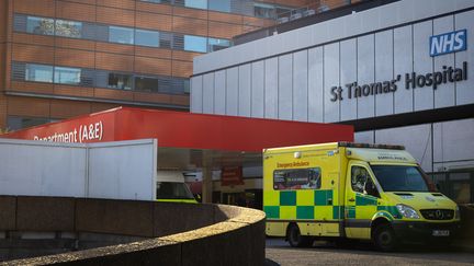 Entrée des urgences à l'hôpital Saint Thomas à Londres (Grande-Bretagne). (SOPA IMAGES / LIGHTROCKET via GETTYIMAGES)