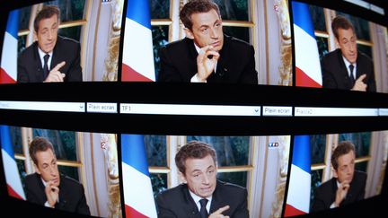 Nicolas Sarkozy lors de sa derni&egrave;re grande interview t&eacute;l&eacute;vis&eacute;e, le 27 octobre 2011. (THOMAS COEX /&nbsp;AFP PHOTO)