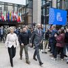 La présidente de la Commission européenne, Ursula von der Leyen, le président ukrainien, Volodymyr Zelensky, et le président du Conseil européen, Charles Michel, à Bruxelles (Belgique) lors d'un sommet européen, le 9 février 2023. (NICOLAS MAETERLINCK / BELGA / MAXPPP)