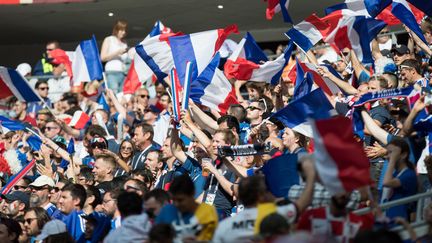 Coupe du monde : ruée sur les drapeaux tricolores