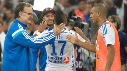 Marcelo Bielsa et Doria (BERTRAND LANGLOIS / AFP)