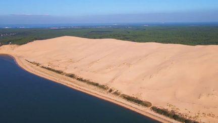 Incendies en Gironde : la dune du Pilat en grand danger