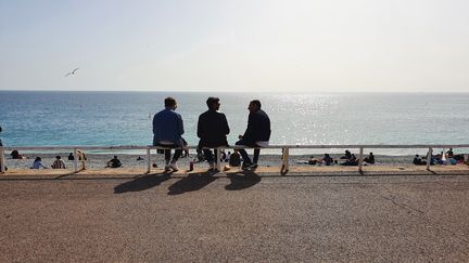 La promenade des Anglais, à Nice, le jeudi 25 février 2021. (MAUREEN SUIGNARD / RADIO FRANCE)