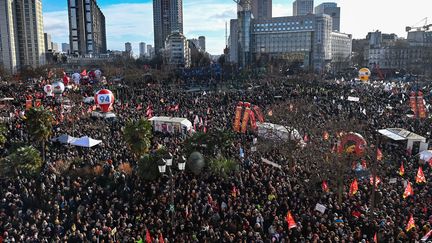 La place d'Italie, lieu de départ de la manifestation contre la réforme des retraites, le 31 janvier 2023. (ALAIN JOCARD / AFP)