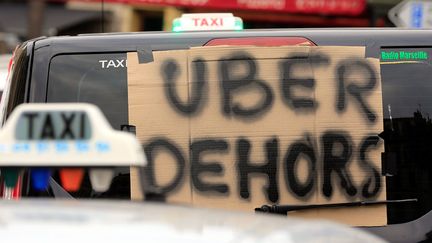 &nbsp; (Uber France assure rappeler "en permanence" les règles à ses partenaires chauffeurs © MaxPPP)