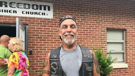 Un des bikers de la&nbsp;Freedom Biker Church, à York, en Pennsylvanie, le 16 juin 2019. (GREGORY PHILIPPS / RADIO FRANCE)