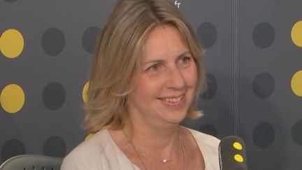 Sophie Gigon, la directrice des fictions day-time de France Télévisions, était l'invitée de franceinfo.&nbsp; (FRANCEINFO / RADIOFRANCE)