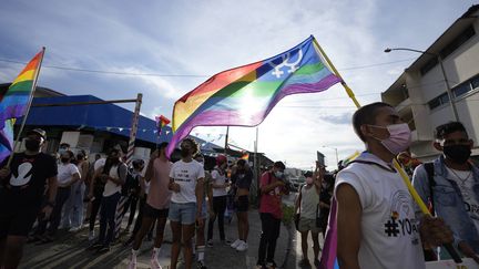 Le défilé de la marche des fiertés à Panama City (Panama), le 26 juin 2021. (ARNULFO FRANCO / AP / SIPA)