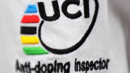 Le logo de l'Union cycliste internationale (UCI) (LIONEL BONAVENTURE / AFP)