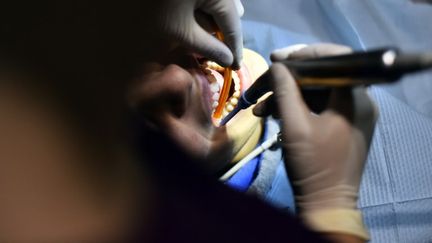 Creuse : de moins en moins de dentistes, la question des déserts médicaux inquiète