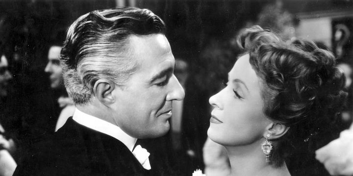 Vittorio de Sica et Danielle Darrieux dans Madame de...
 (Ronald Grant)