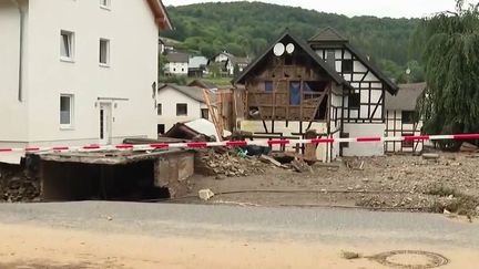 Allemagne : les inondations meurtrières ont dévasté la ville de Schuld (France 3)