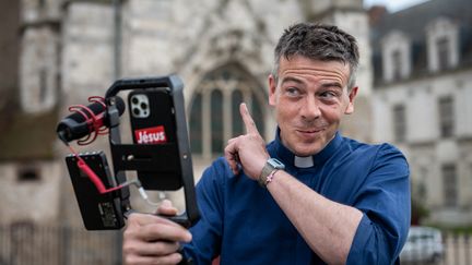 Matthieu Jasseron a quitté l'Église après près de cinq ans en tant que curé de Joigny. (ARNAUD FINISTRE / AFP)