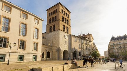 La cathédrale Notre-Dame à Grenoble (Isère), le 8 avril 2022. (JAYET PIERRE / HEMIS.FR / AFP)