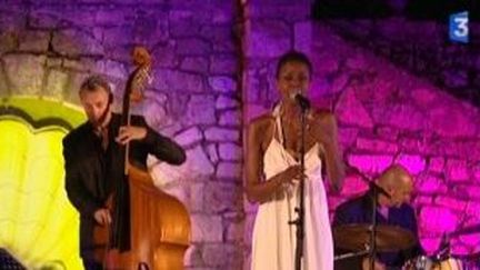 Denia Ridley et son quartet, concert sous la lune pour Jazz à Domergue
 (Culturebox)