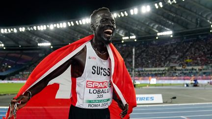 La joie de Dominic Lobalu après son titre européen sur 10 000 m, le 12 juin 2024, à Rome. (DANIELA PORCELLI / SPP/SIPA USA)