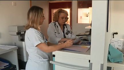 À Pontivy dans le Morbihan, le centre hospitalier du Centre-Bretagne a réalisé un clip pour promouvoir le site et attirer de nouveaux professionnels. (FRANCE 3)