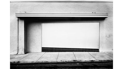 Lewis Baltz, Fairfax 1973, The Prototype Works, Bruxelles, Fondation A. Stichting
 (Lewis Baltz, courtesy Galerie Thomas Zander, Cologne)