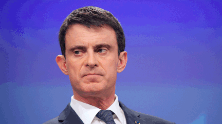 &nbsp; (Manuel Valls promet des palpations à l'entrée des fan-zones © MaxPPP)