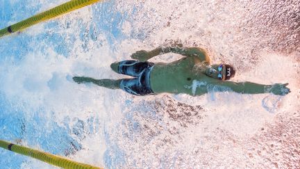 Florent Manaudou dans son élément sur le 50m nage libre (FRANCOIS-XAVIER MARIT / AFP)