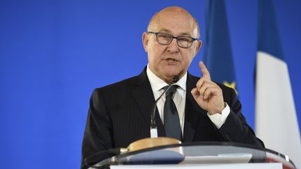 Le ministre des Finances, Michel Sapin, le 14 avril 2015, &agrave; Paris. (MARTIN BUREAU / AFP)