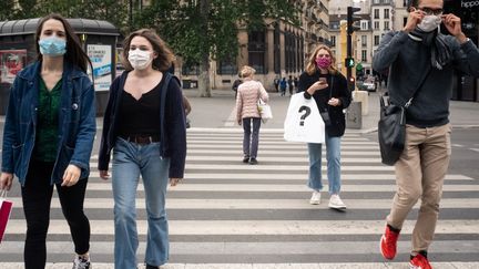 Coronavirus : les jeunes de plus en plus touchés en France