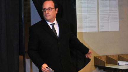 &nbsp; (Le premier tour de la présidentielle de 2017 en ligne de mire pour François Hollande, ici à Tulle au second tour des régionales © MaxPPP)