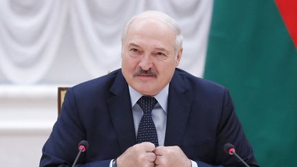Le président biélorusse Alexandre Loukachenko lors d'un sommet à Minsk (Biélorussie), le 28 mai 2021. (DMITRY ASTAKHOV / AFP)