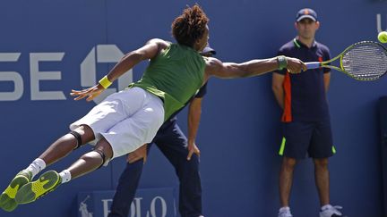 Ga&euml;l Monfils contre Juan Carlos Ferrero &agrave; l'US Open, le 1er septembre 2011. (MIKE SEGAR / REUTERS)