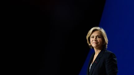 La candidate Les Républicains à la présidentielle, Valérie Pécresse, lors de son premier meeting au Zénith de Paris, le 13 février 2022.&nbsp; (SAMUEL BOIVIN / NURPHOTO / AFP)