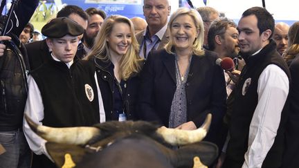 Marine Le Pen : "Je soutiens de manière inconditionnelle" les agriculteurs en colère