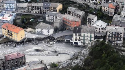 Une vue aérienne des dégâts à&nbsp;Tende (Alpes-Maritimes) après le passage de la tempête Alex, le 6 octobre 2020. (CHRISTOPHE SIMON / AFP)