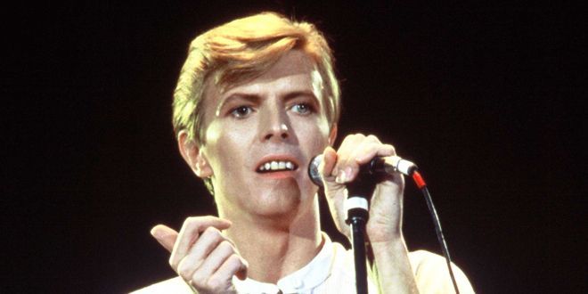 Bowie au Zénith de Paris pour tournée Young Americans en 1979. 
 (VILLARD/SIPA)