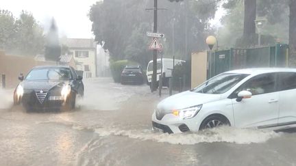 Orages : des pluies torrentielles inondent le centre de Marseille