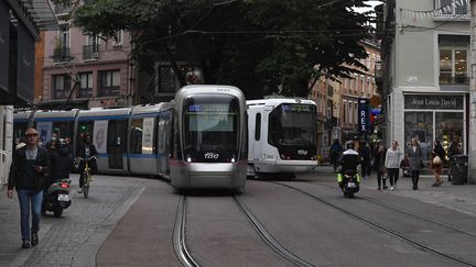 Contrôleur de bus menacé en Isère : le trafic des bus et tramways reprendra jeudi dans la métropole de Grenoble