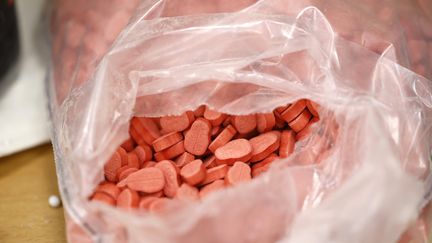 Ecstasy pills seized by customs in Cologne, Germany, on September 27, 2022. (photo illustration) (THOMAS BANNEYER / DPA / AFP)