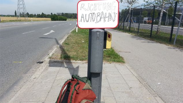 &nbsp; (La solitude de l’auto-stoppeur, à Munich, en Allemagne © Radio France | Sébastien Baer)