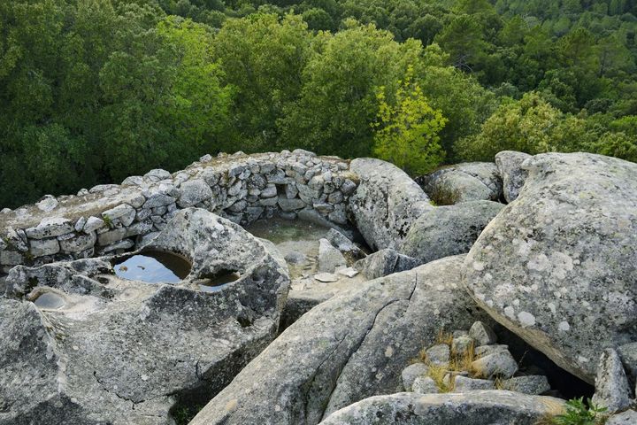 Site préhistorique de Castellu de Cucuruzu datant du 2e millénaire avant J.-C. (BOISVIEUX CHRISTOPHE / HEMIS.FR / AFP)