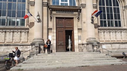 Le palais de Justice de Chalons-en-Champagne. (MATHILDE LEMAIRE / RADIO FRANCE)