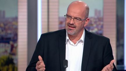 Le Dr Damien Mascret&nbsp; (CAPTURE ECRAN FRANCE 2)