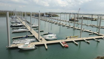 &nbsp; (Pour la construction de son port, la commune de Saint-Cast-le-Guildo (Côtes d’Armor) a contracté un emprunt auprès de la banque Dexia © MaxPPP)