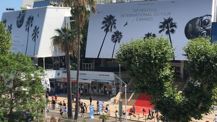 Le Palais des Festivals à Cannes, le 6 juillet 2021. (LCA / FRANCEINFO CULTURE)